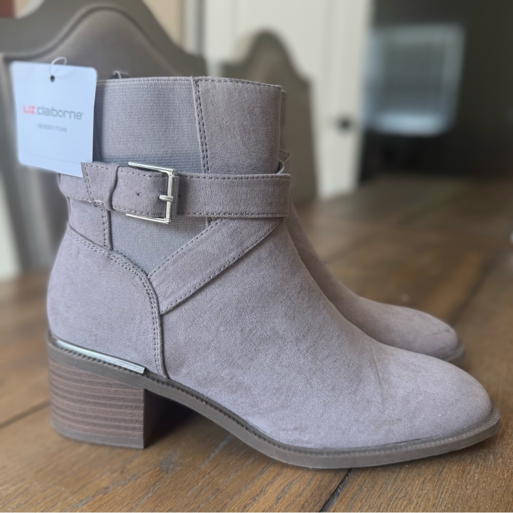 Liz Claiborne Women’s Taupe Suede Ankle Boots – Size 7.5